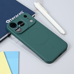 Silikonska maska / futrola Teracell Giulietta Magsafe za iPhone 17 Pro tamno zelena.