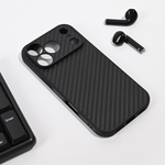 Maska / futrola Carbon fiber za iPhone 17 Pro crna.