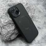 Maska / futrola CARBON MagSafe za iPhone 15 crna (small camera) (MS).