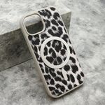 Maska / futrola ROAR STYLE MagSafe za iPhone 15 bela (MS).