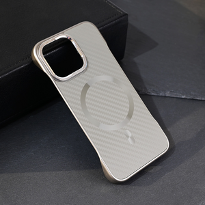 Maska / futrola Magsafe Carbon za iPhone 13 Pro siva.