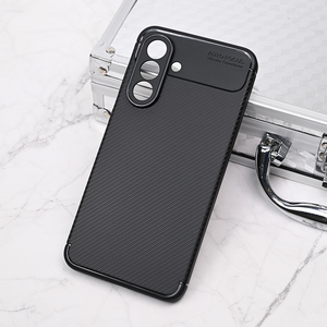 Maska / futrola Defender Carbon za Samsung A366 Galaxy A36 5G crna.