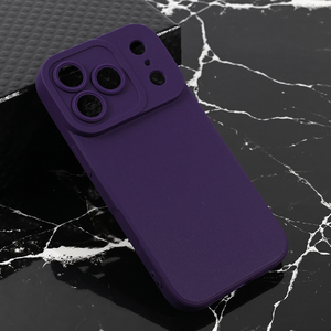 Silikonska maska / futrola Teracell Giulietta za iPhone 17 Pro mat tamno ljubicasta.