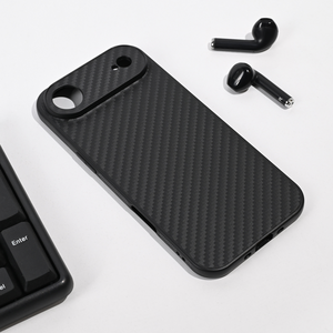 Maska / futrola Carbon fiber za iPhone 17 Air crna.