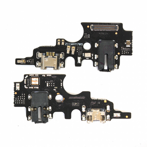 Flet za Vivo Y70 za punjenje (plocica sa konektorom).