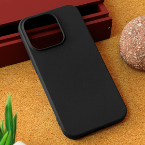 Silikonska maska / futrola Teracell Giulietta za iPhone 15 Pro 6.1 mat crna.