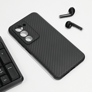 Maska / futrola Carbon fiber za Xiaomi Redmi 15 4G EU 171mm crna.