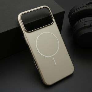 Maska / futrola PURE mat MagSafe za iPhone 17 Pro Max (6.9) zlatna (MS).