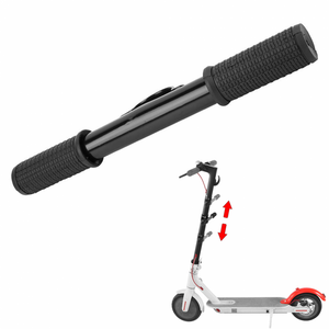 Deciji korman sa ruckama za elektricni trotinet.