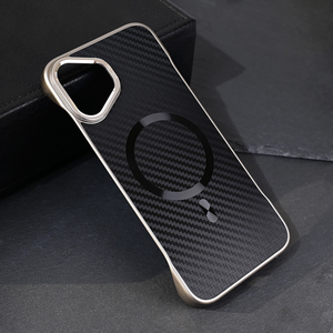 Maska / futrola Magsafe Carbon za iPhone 16 Plus 6.7 crna.