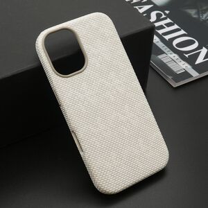 Maska / futrola WOVEN TOUCH MagSafe za iPhone 17 bela (MS).