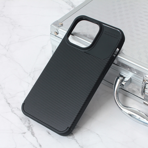 Maska / futrola Defender Carbon za iPhone 15 Pro Max 6.7 crna.