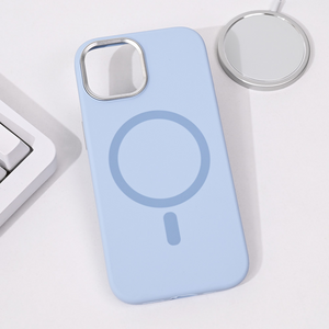 Maska / futrola Magsafe Pure Plus za iPhone 15 6.1 svetlo plava.