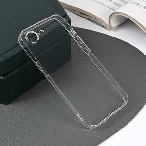 Silikonska maska / futrola ultra tanka za iPhone 16e providna.