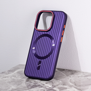 Maska / futrola Magsafe Stripe za iPhone 15 Pro 6.1 ljubicasta.