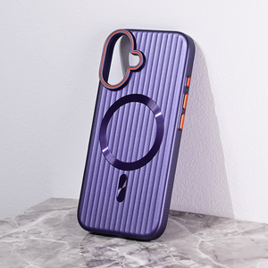 Maska / futrola Magsafe Stripe za iPhone 16 6.1 ljubicasta.