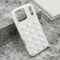 Maska / futrola OCTOBUDDY za iPhone 17 Pro Max (6.9) bela (MS).